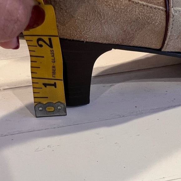 Authentic Cole Haan made in Italy beige suede boots chunky kitten heel Size 7.5 - Picture 9 of 12